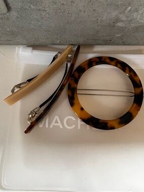 Tortoiseshell MACHETE Round Hair Clip & Neutral Barrette Set